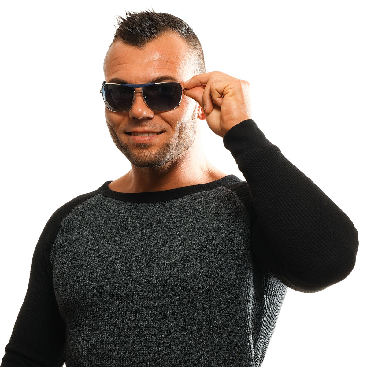 Zonnebril Heren Web Eyewear Multicolour, gedragen door man met een zwart-grijze trui.