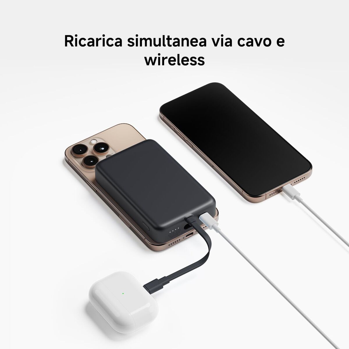 Detail van de Xiaomi Powerbank 10000 mAh met draadloos opladen, aangesloten op smartphones.