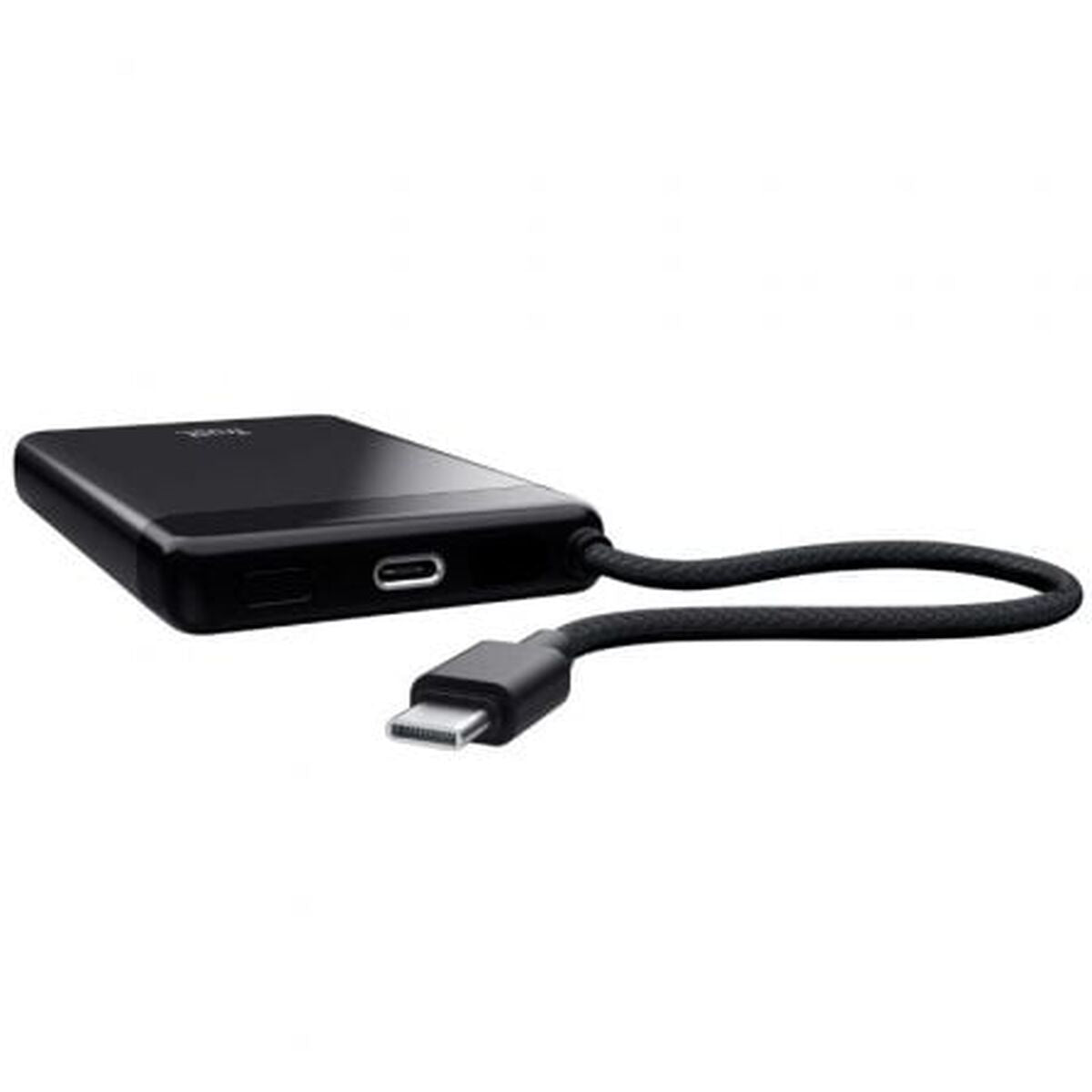 Zwarte Trust Powerbank 10000 mAh met USB-C kabel, zijaanzicht.