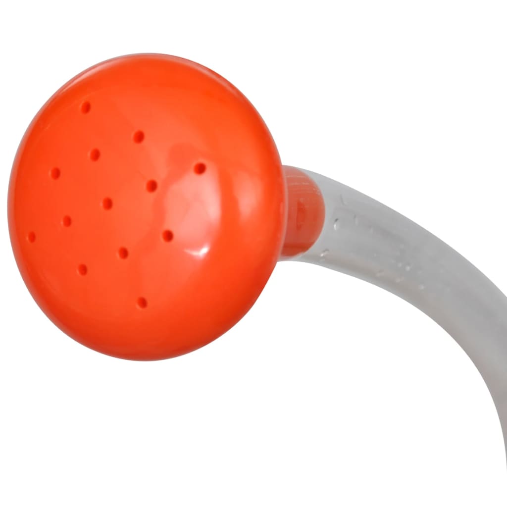 Detail van de oranje douchekop van de vidaXL Campingdouche Solar 40 L.