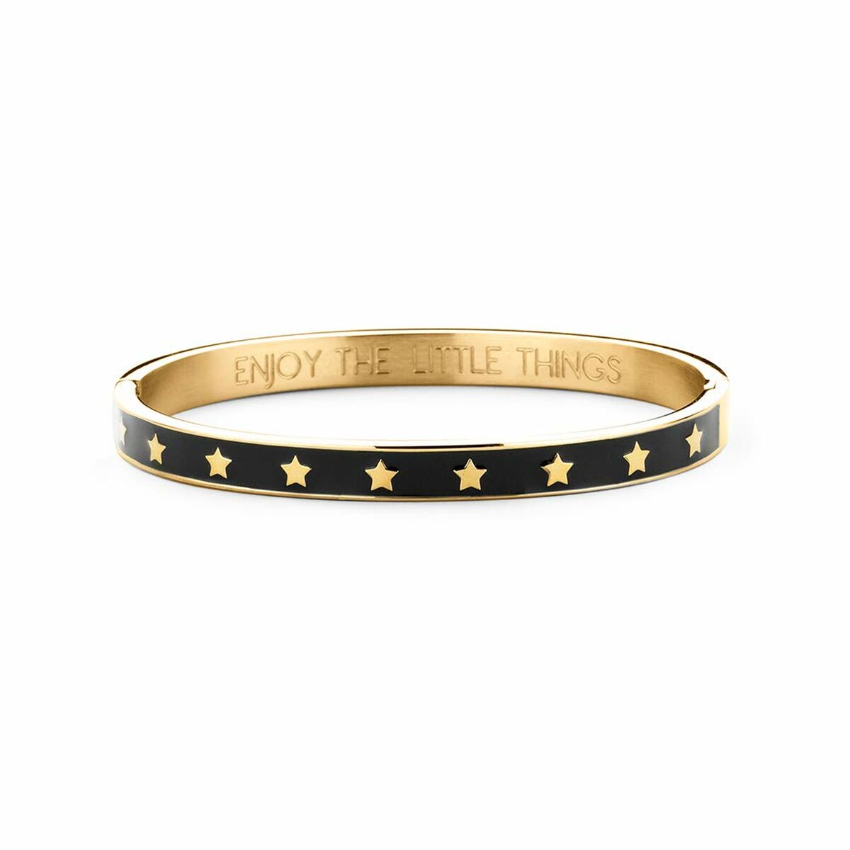 Detail van de zwarte CO88 Collection armband met gouden sterren en inscriptie.