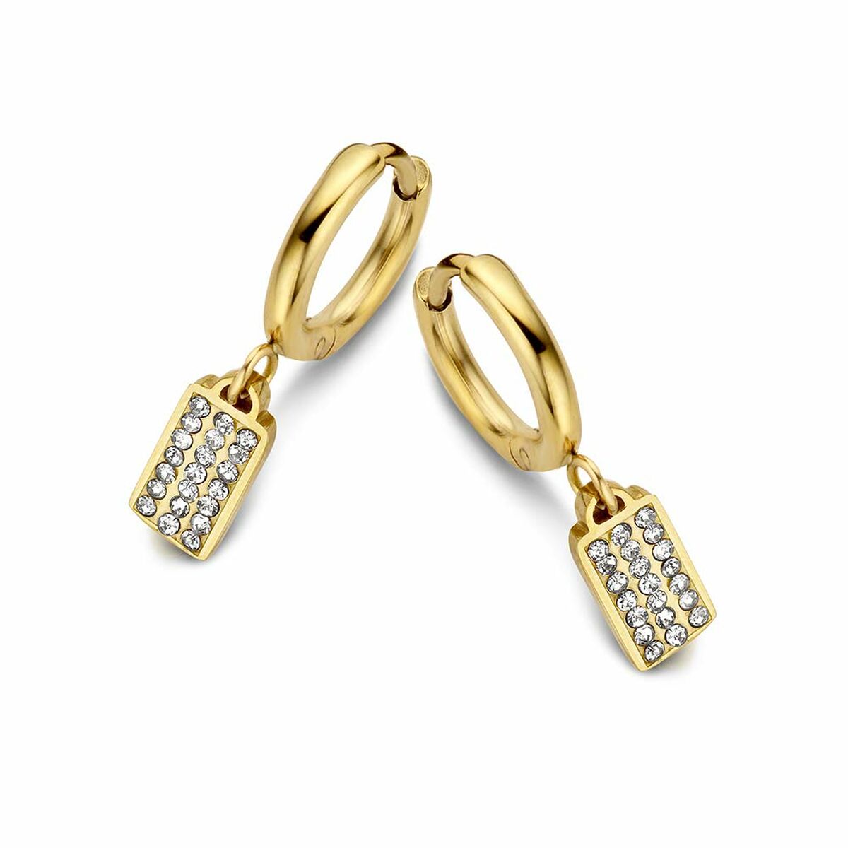 Detail van de CO88 Collection gouden oorbellen met sprankelende stenen en elegante hangers.