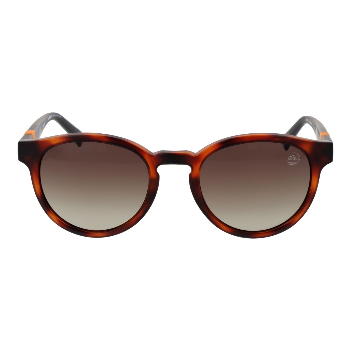 Detail van de Timberland zonnebril TB9323 5152H in bruin met een trendy, ronde vorm.