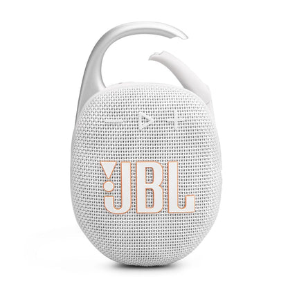 Detail van de JBL Clip 5 in wit met grijze accenten, zijaanzicht met bedieningsknoppen.