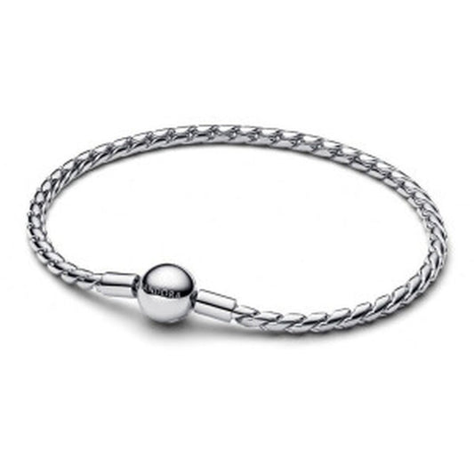 Zilverkleurige Pandora armband voor dames van 23 cm met elegant design.
