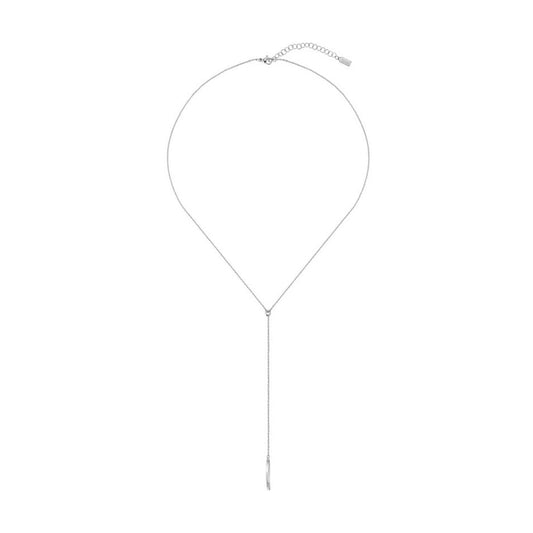 Zilverkleurige Hugo Boss ketting met tijdloos design en elegante hangende details.