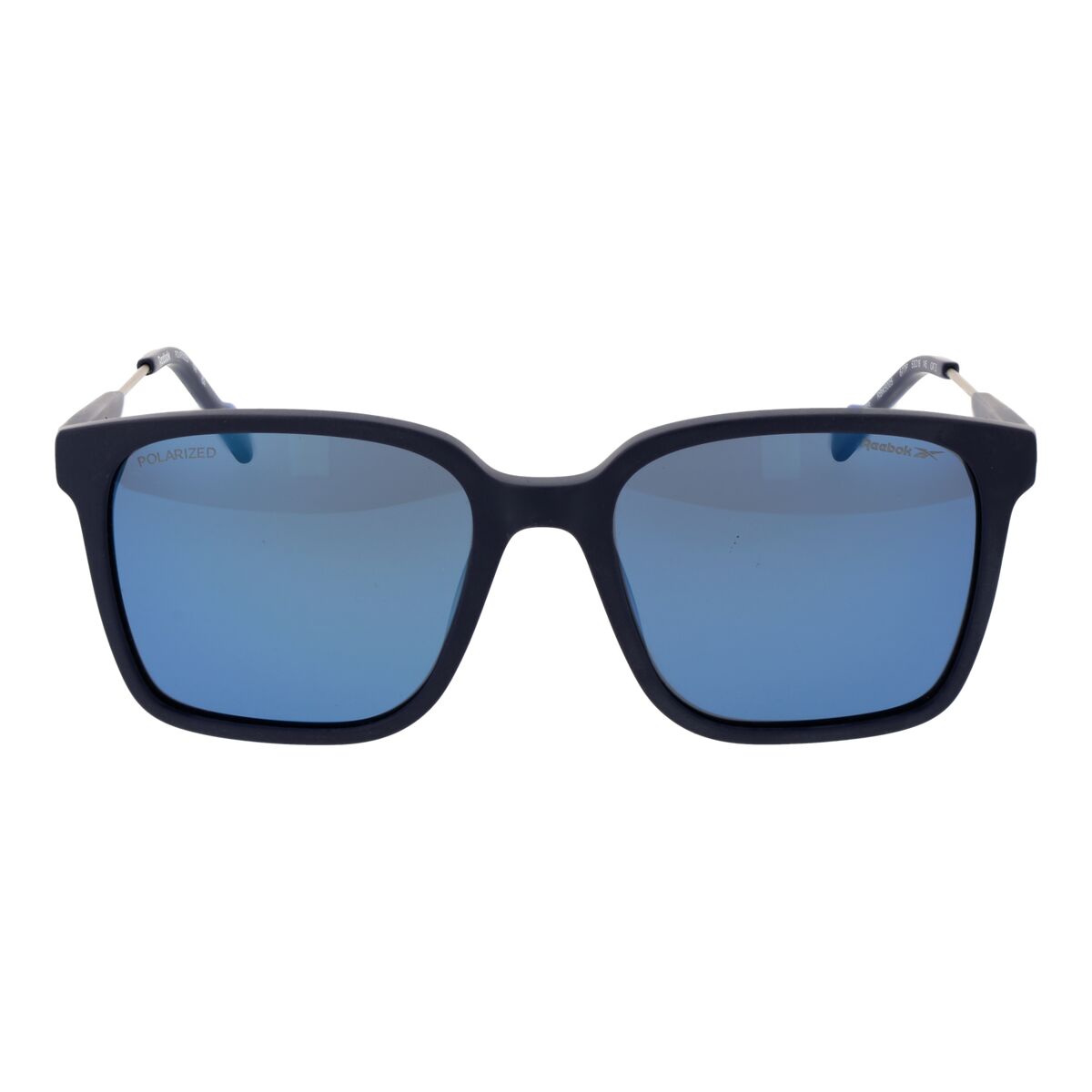 Detail van de Reebok zonnebril met blauw gepolariseerd glas en zwart montuur.