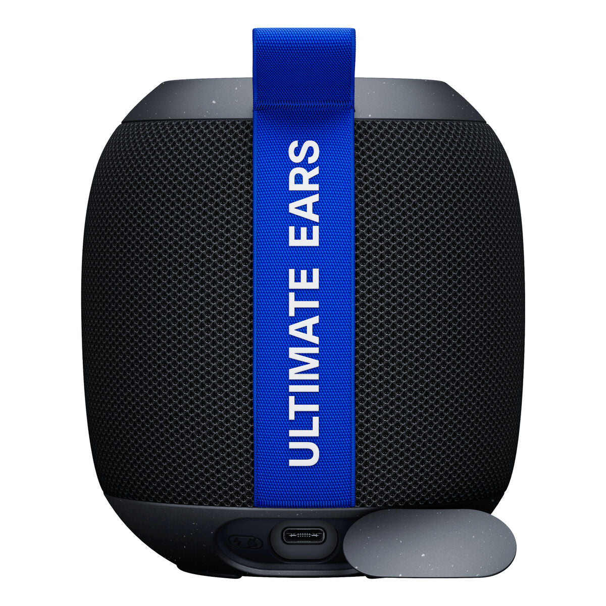 Zwarte Logitech WONDERBOOM PLAY luidspreker met blauwe handgreep, achteraanzicht.