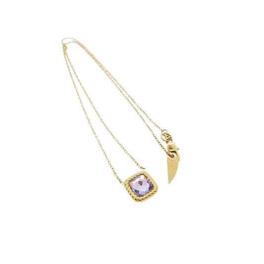 Verfijnde AN Jewels ketting met paarse steen en gouden details, elegant ontwerp.
