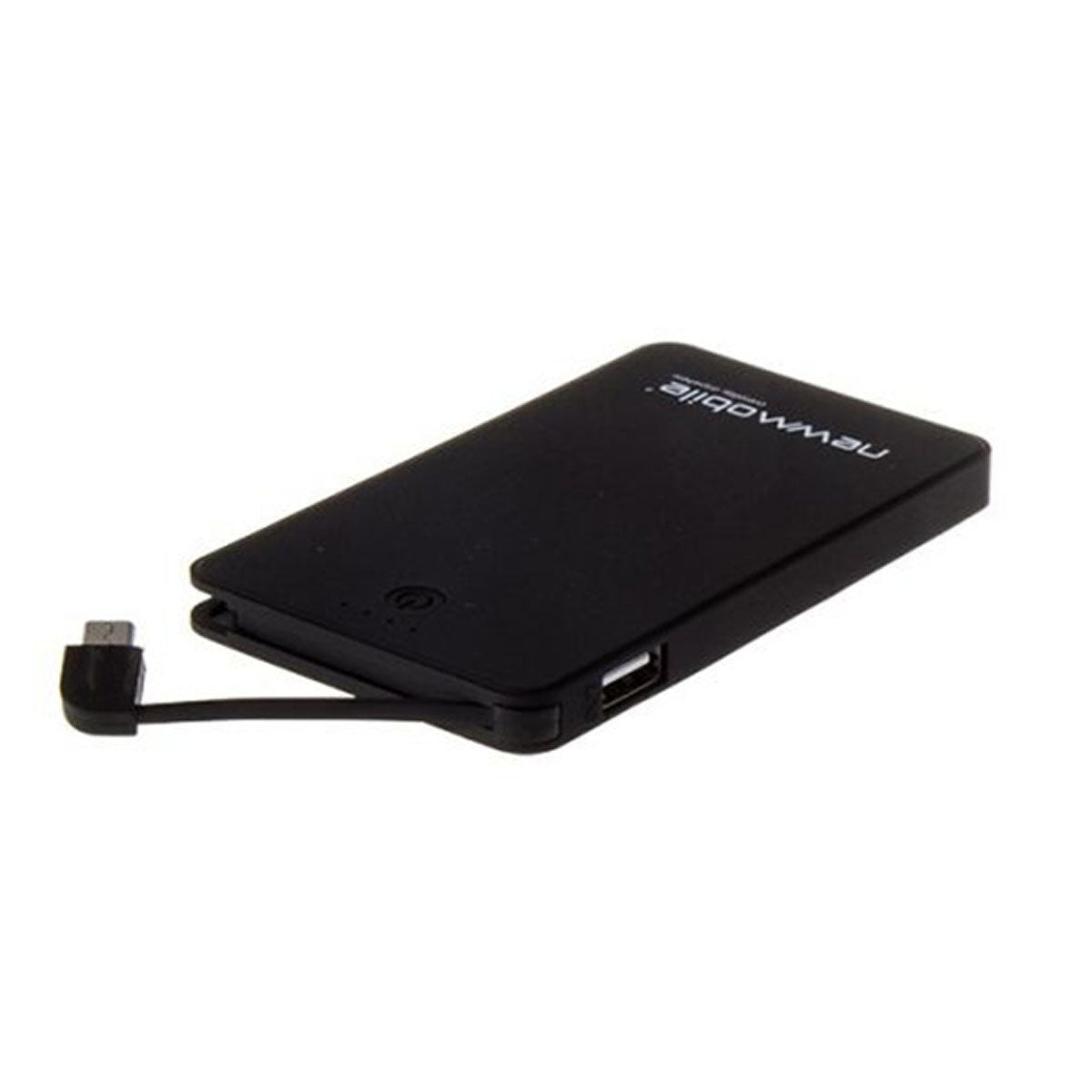 Zwarte Newmobile Powerbank met micro USB-aansluiting en compact ontwerp.