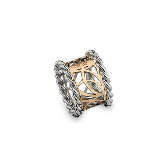 Gouden zilverkleurige One Jewels ring met elegant ontwerp en gedetailleerd patroon.