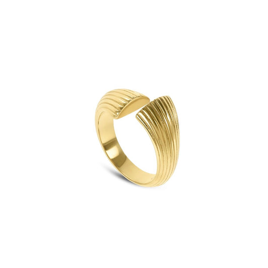 Gouden One Jewels ring met elegante golvende lijnen, perfect voor elke gelegenheid.