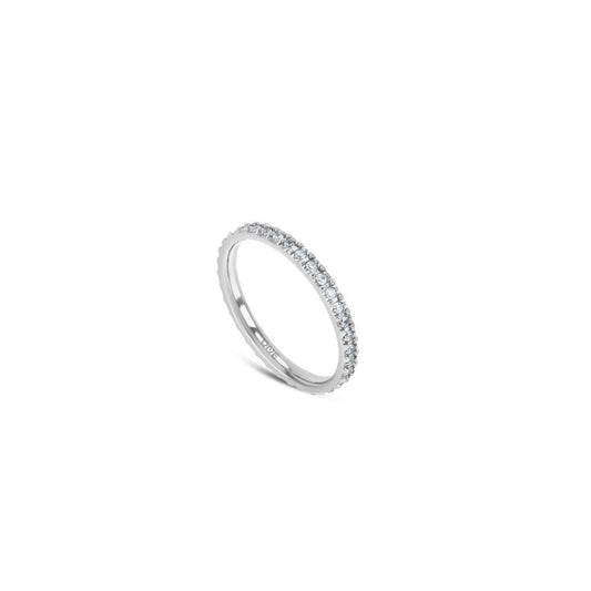 Zilverkleurige One Jewels ring met elegante steentjes, tijdloos ontwerp.