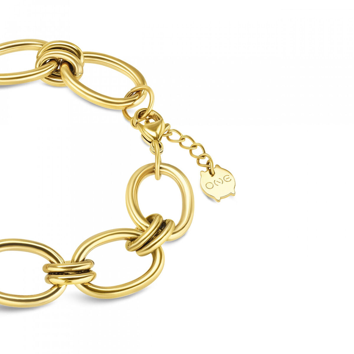 Close-up van de gouden One Jewels armband met elegante schakels en merklabel.
