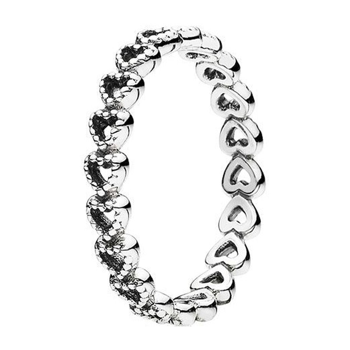 Pandora ring voor dames in sterling zilver met hartjesdesign.