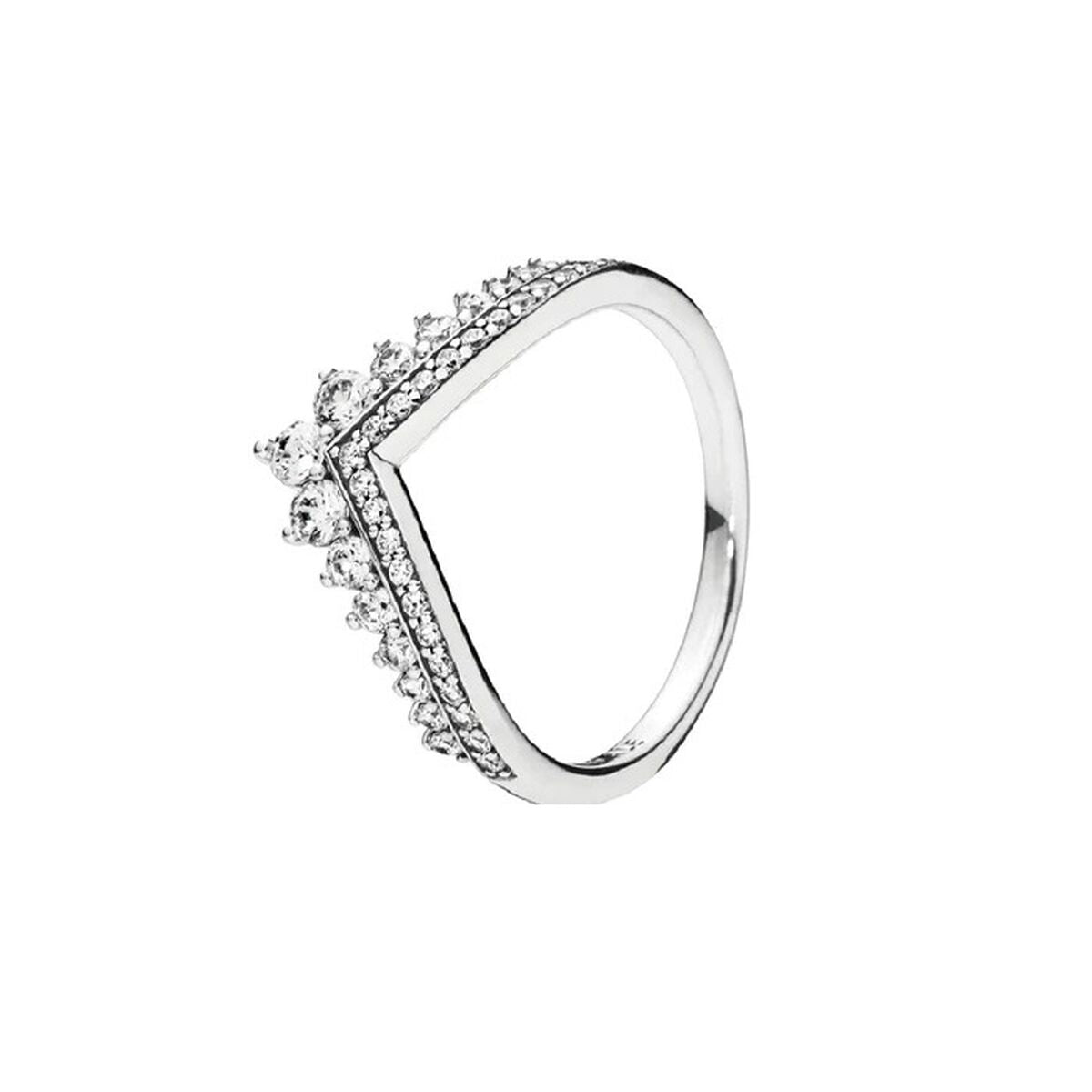 Pandora ring voor dames in sterling zilver met elegante, sprankelende details.