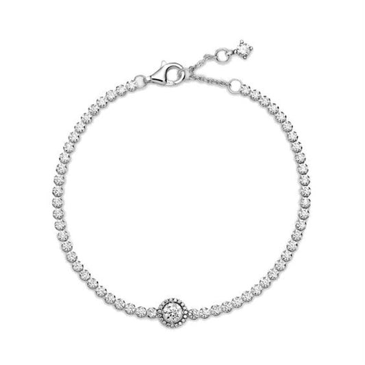 Elegante Pandora armband voor dames van sterling zilver met sprankelende elementen.