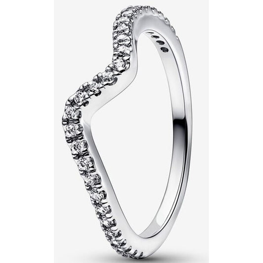 Pandora Ring Dames maat 12 met een tijdloos ontwerp en sprankelende details.