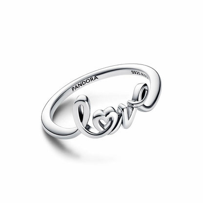 Pandora ring voor dames met elegante 'love' ontwerp in zilver.