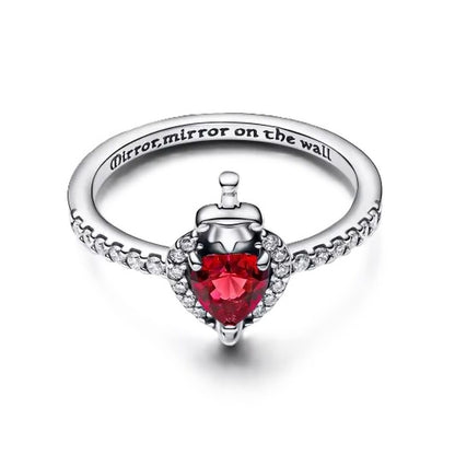 Pandora ring voor dames met een hartvormige rode steen en sprankelende details.