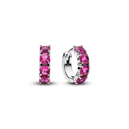 Pandora oorbellen voor dames in sterling zilver met roze stenen, zijaanzicht.
