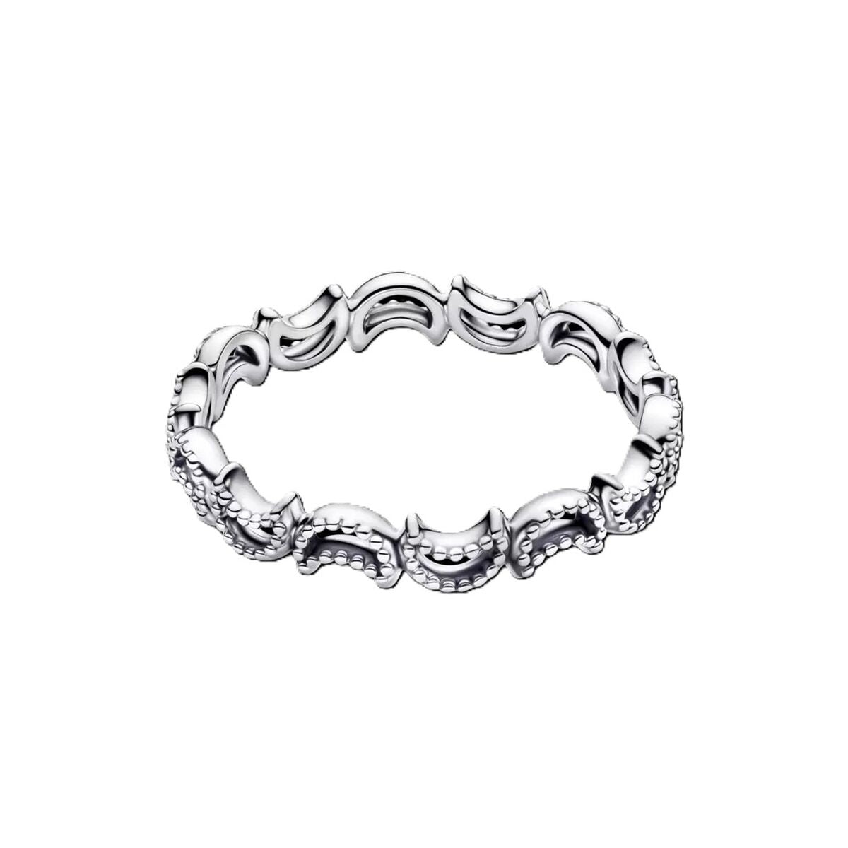 Zilverkleurige Pandora ring met tijdloos design en verfijnde details.