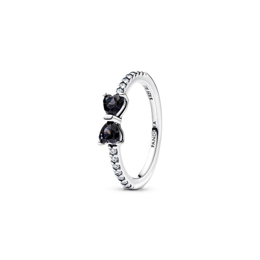 Zilverkleurige Pandora ring met elegante strik en zwarte stenen, maat 12.