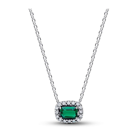 Zilverkleurige Pandora ketting met groen edelsteen, elegant ontwerp met sprankelende details.