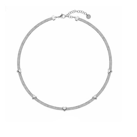 Zilverkleurige LIU JO armband met hartvormige details, elegant ontwerp voor dames.