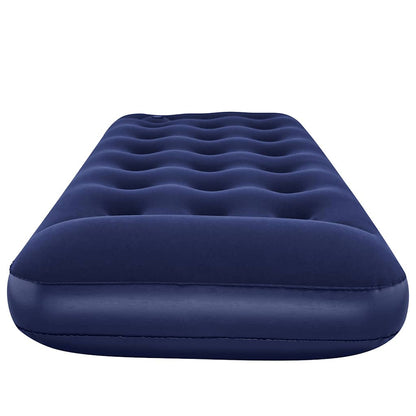 Detail van het Bestway luchtbed in donkerblauw, zijaanzicht met comfortabele ribbels.