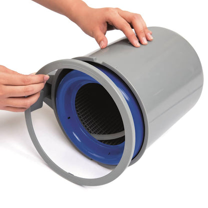 Detail van de Bestway Flowclear deluxe filter met blauwe binnenkant en grijze behuizing.