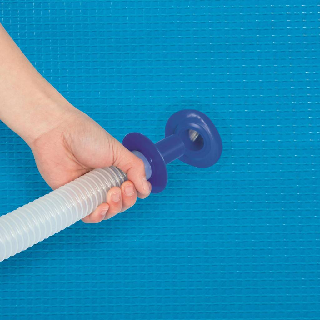 Detail van de Bestway Flowclear deluxe 58237 zwembad onderhoudsset met handvat en slang.
