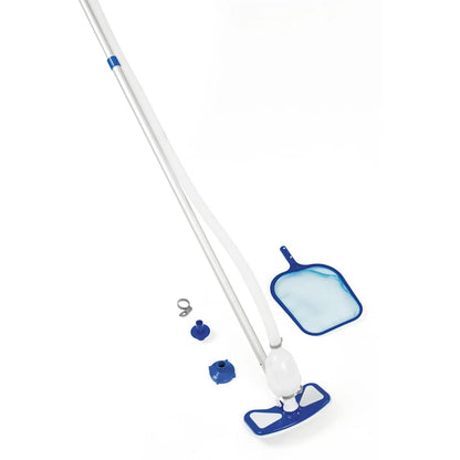 Detail van de Bestway Flowclear AquaClean zwembadreinigingsset met zuiger en schepnet.