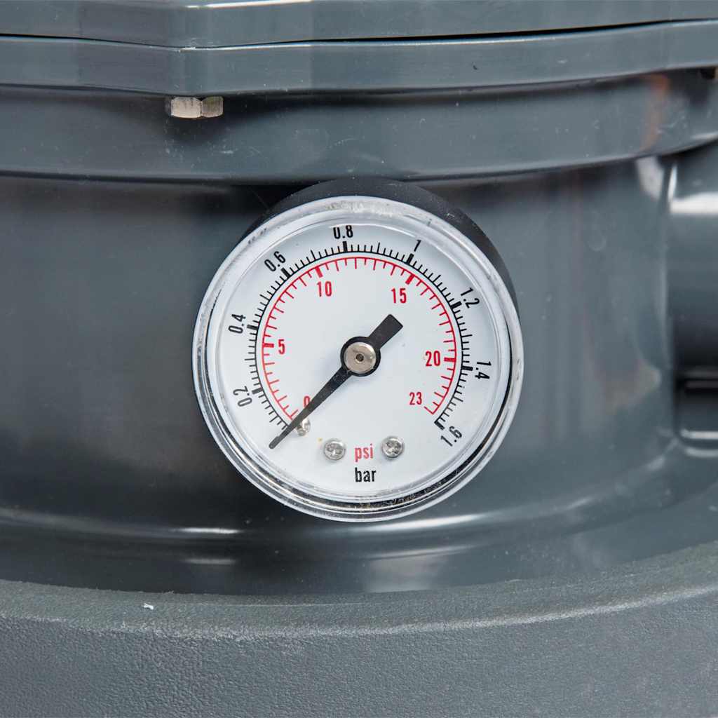 Detail van de manometer van de Bestway zandfilterpomp met drukmeter.