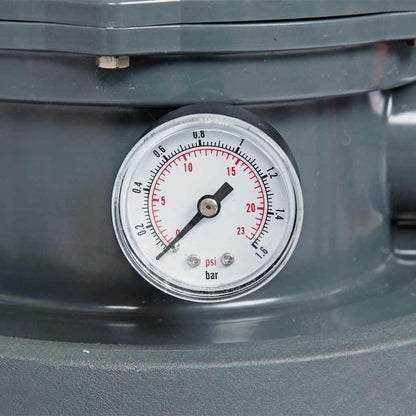 Detail van de manometer van de Bestway zandfilterpomp met drukmeter.