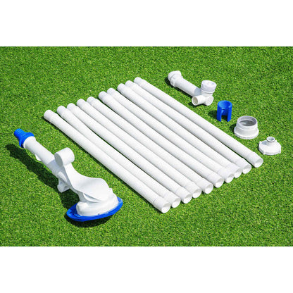Detail van de witte slangen en accessoires van de Bestway Flowclear AquaSweeper zwembadstofzuiger.