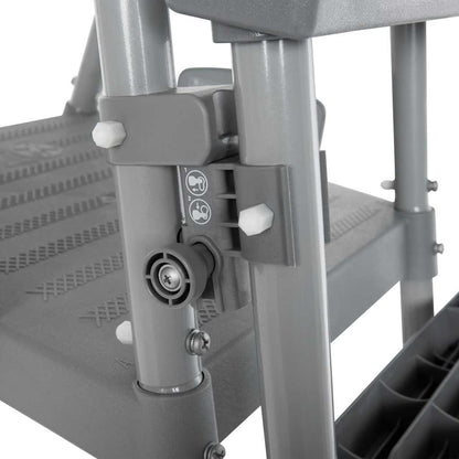 Detail van het metalen frame van de Bestway Power Steel zwembadset met bevestigingsmechanisme.