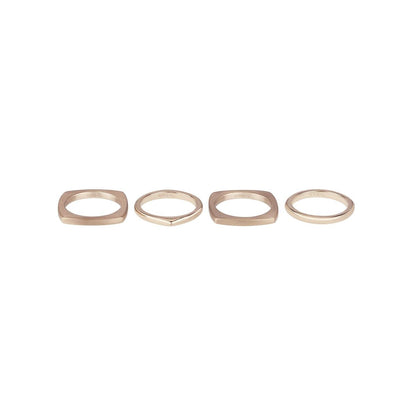 Detail van de Breil Ring Dames 14 Karaat met verschillende vormen en afwerkingen.
