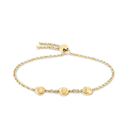 Gouden Calvin Klein armband met drie hartvormige elementen en sprankelende details.