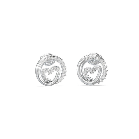Zilverkleurige Guess oorbellen met elegant ontwerp en subtiele hartvormige details.