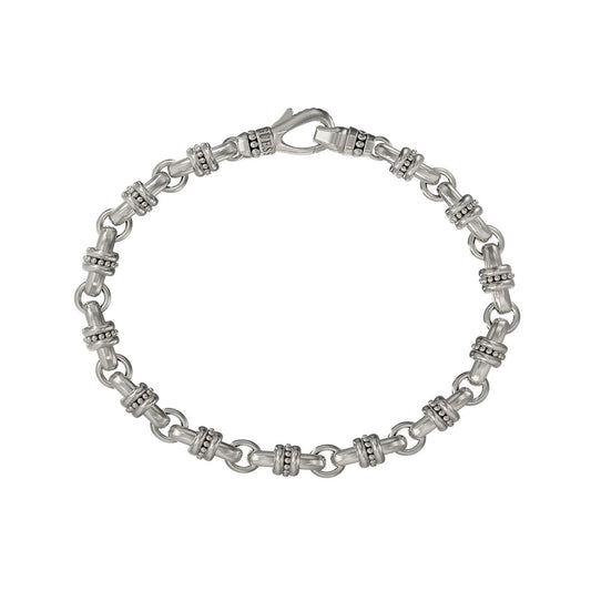 Zilverkleurige Guess armband voor dames met elegant design en schakelstructuur.
