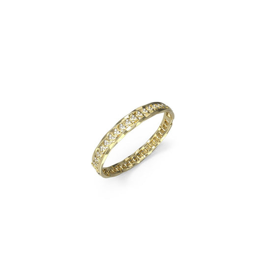 Gouden Guess ring met modern design en elegante details, perfect voor elke gelegenheid.