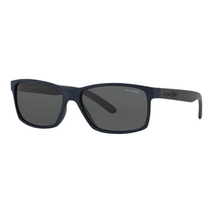 Zwarte Arnette SLICKSTER AN 4185 zonnebril met moderne, vierkante vorm en UV400 bescherming.