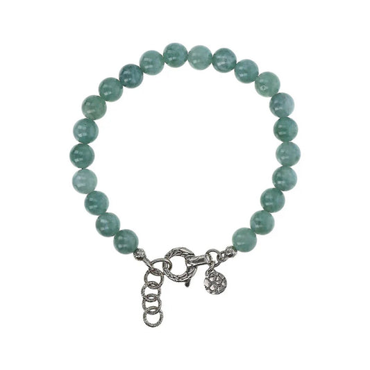 Elegante groene Albert M. armband met ronde kralen en een zilverkleurige sluiting.