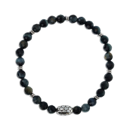 Detail van de zwarte Albert M. armband met glanzende kralen en metalen accenten.