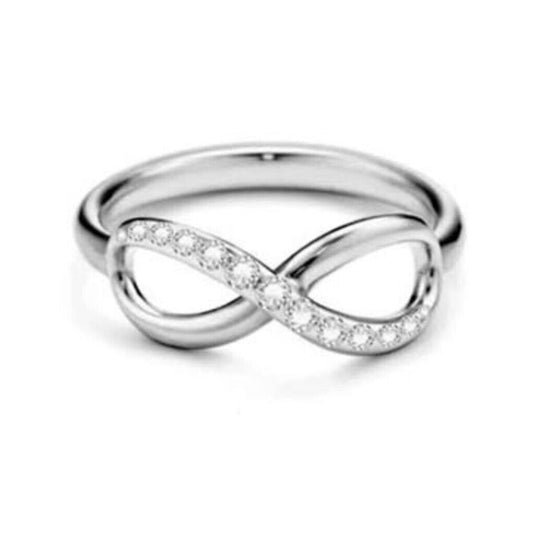 Stijlvolle LIU JO ring voor dames in maat 12 met een elegant infinity ontwerp.