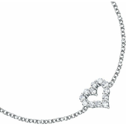 Detail van de Morellato armband met hartvormige zilveren bedel en sprankelende stenen.