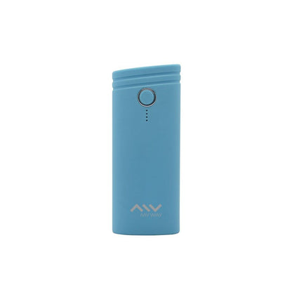 Myway Powerbank in blauw, compact en draagbaar ontwerp met LED-indicator.