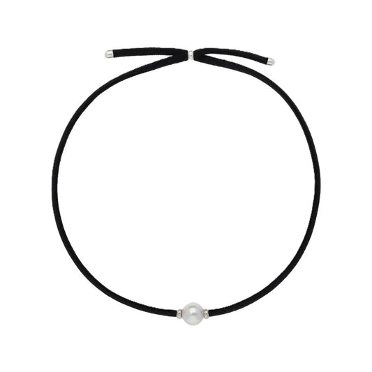 Zwarte Majorica armband voor dames met elegante parel in het midden.
