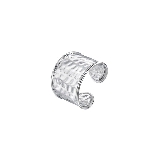 Zilverkleurige Lotus ring voor dames met een elegante, moderne afwerking.